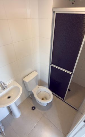 Apartamento à venda com 38m², 2 quartos e sem vaga Apartamento à venda com 38m², 2 quartos e sem vagaBanheiro