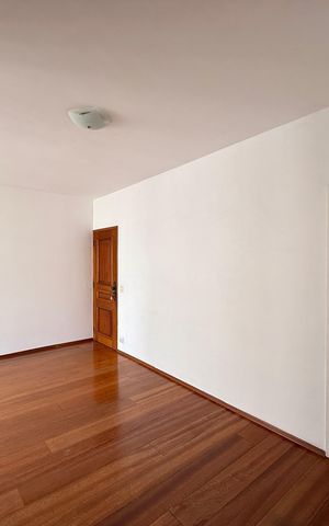 Apartamento à venda com 106m², 3 quartos e 1 vaga Apartamento à venda com 106m², 3 quartos e 1 vagaSala
