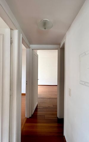 Apartamento à venda com 106m², 3 quartos e 1 vaga Apartamento à venda com 106m², 3 quartos e 1 vagaCorredor Quartos