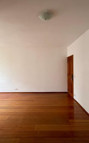 Apartamento à venda com 106m², 3 quartos e 1 vaga Apartamento à venda com 106m², 3 quartos e 1 vagaSala