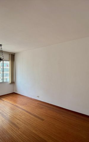Apartamento à venda com 106m², 3 quartos e 1 vaga Apartamento à venda com 106m², 3 quartos e 1 vagaSala