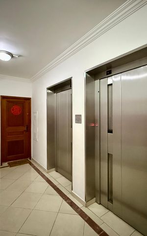 Apartamento à venda com 106m², 3 quartos e 1 vaga Apartamento à venda com 106m², 3 quartos e 1 vagaHall Apartamento