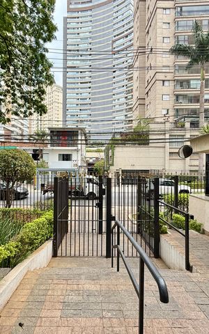 Apartamento à venda com 106m², 3 quartos e 1 vaga Apartamento à venda com 106m², 3 quartos e 1 vagaEntrada