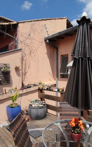 Casa à venda com 375m², 3 quartos e 3 vagasDeck