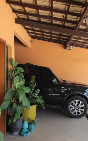Casa à venda com 375m², 3 quartos e 3 vagasGaragem