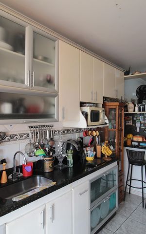 Casa à venda com 375m², 3 quartos e 3 vagasCozinha