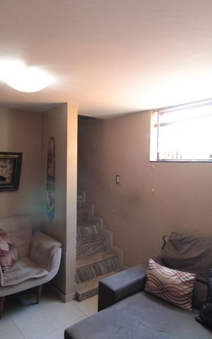 Casa à venda com 375m², 3 quartos e 3 vagasSala de TV