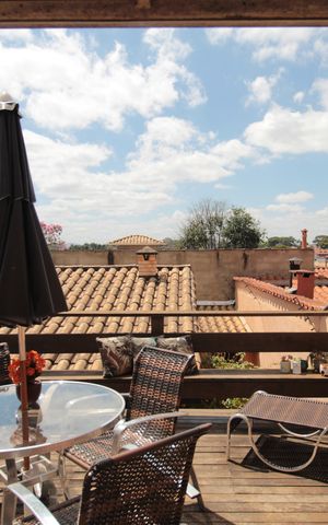 Casa à venda com 375m², 3 quartos e 3 vagasDeck