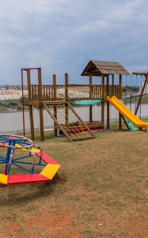 Apartamento para alugar com 40m², 2 quartos e 1 vaga Apartamento para alugar com 40m², 2 quartos e 1 vagaÁrea comum - Playground