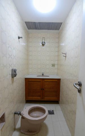 Apartamento para alugar com 140m², 4 quartos e 2 vagas Apartamento para alugar com 140m², 4 quartos e 2 vagasLavabo