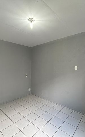 Apartamento à venda com 45m², 2 quartos e 1 vaga Apartamento à venda com 45m², 2 quartos e 1 vagaSala