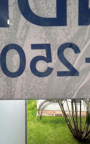 Apartamento à venda com 45m², 2 quartos e 1 vaga Apartamento à venda com 45m², 2 quartos e 1 vagaPlaquinha