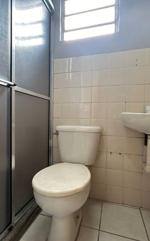 Apartamento à venda com 45m², 2 quartos e 1 vaga Apartamento à venda com 45m², 2 quartos e 1 vagaBanheiro Social