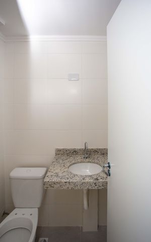 Apartamento à venda com 42m², 2 quartos e 1 vagaBanheiro Social