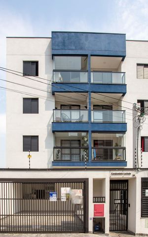 Apartamento à venda com 40m², 2 quartos e 1 vagaFachada e portaria