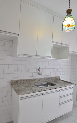 Apartamento para alugar com 67m², 2 quartos e 1 vagaCozinha