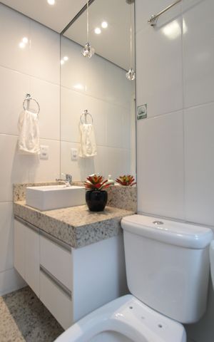 Apartamento à venda com 180m², 3 quartos e 4 vagasBanheiro da Suite 2