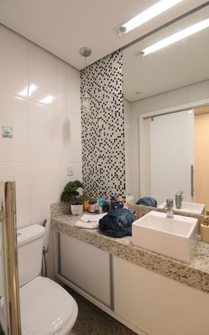 Apartamento à venda com 180m², 3 quartos e 4 vagasBanheiro da Suite 3
