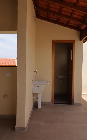 Apartamento à venda com 84m², 2 quartos e 1 vagaÁrea de Serviço da Cobertura
