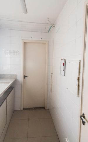 Apartamento à venda com 133m², 3 quartos e 2 vagas Apartamento à venda com 133m², 3 quartos e 2 vagasÁrea de Serviço