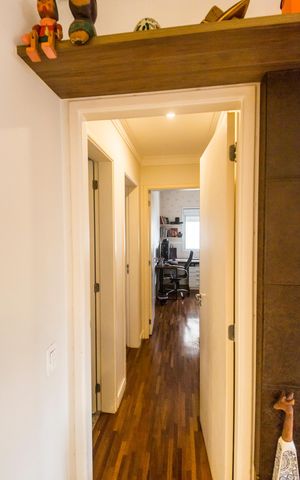 Apartamento à venda com 133m², 3 quartos e 2 vagas Apartamento à venda com 133m², 3 quartos e 2 vagasCorredor