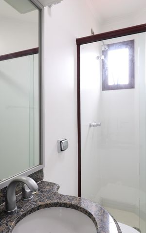 Apartamento à venda com 328m², 3 quartos e 3 vagasBanheiro da Suíte 1