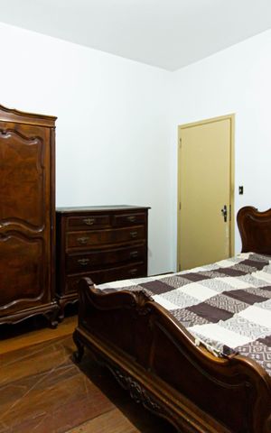 Casa à venda com 309m², 4 quartos e 3 vagas Casa à venda com 309m², 4 quartos e 3 vagasSuíte 1