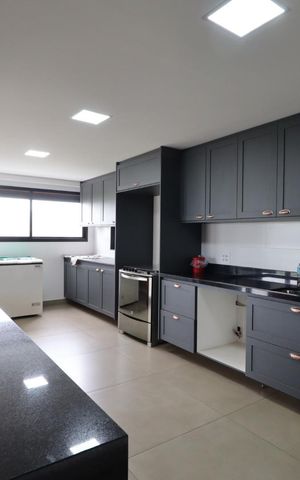 Apartamento para alugar com 295m², 4 quartos e 4 vagas Apartamento para alugar com 295m², 4 quartos e 4 vagasCozinha
