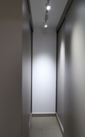 Apartamento para alugar com 295m², 4 quartos e 4 vagas Apartamento para alugar com 295m², 4 quartos e 4 vagasCloset da suíte 2