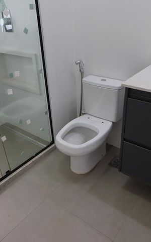 Apartamento para alugar com 295m², 4 quartos e 4 vagas Apartamento para alugar com 295m², 4 quartos e 4 vagasBanheiro da suíte 3