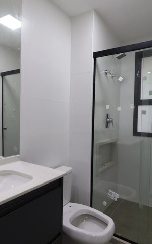 Apartamento para alugar com 295m², 4 quartos e 4 vagas Apartamento para alugar com 295m², 4 quartos e 4 vagasBanheiro da Suíte 1