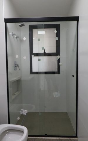 Apartamento para alugar com 295m², 4 quartos e 4 vagas Apartamento para alugar com 295m², 4 quartos e 4 vagasBanheiro da Suíte 1