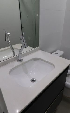 Apartamento para alugar com 295m², 4 quartos e 4 vagas Apartamento para alugar com 295m², 4 quartos e 4 vagasBanheiro da Suíte 1