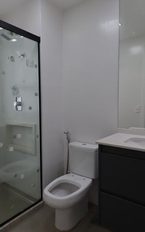Apartamento para alugar com 295m², 4 quartos e 4 vagas Apartamento para alugar com 295m², 4 quartos e 4 vagasBanheiro da Suíte 3