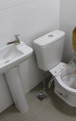 Apartamento para alugar com 295m², 4 quartos e 4 vagas Apartamento para alugar com 295m², 4 quartos e 4 vagasBanheiro de serviço