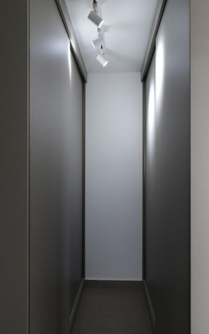 Apartamento para alugar com 295m², 4 quartos e 4 vagas Apartamento para alugar com 295m², 4 quartos e 4 vagasCloset da suíte 2