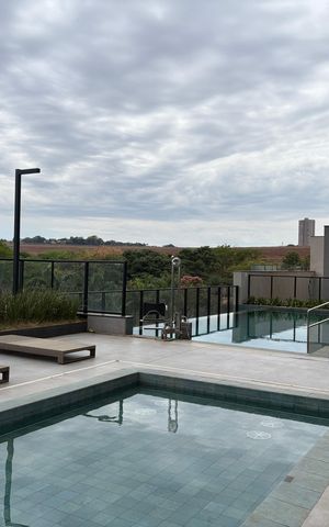 Apartamento para alugar com 295m², 4 quartos e 4 vagas Apartamento para alugar com 295m², 4 quartos e 4 vagasÁrea comum - Piscina