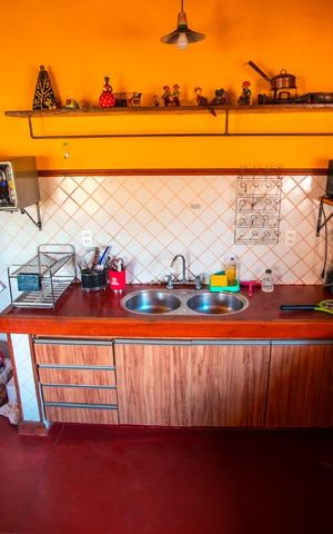 Casa à venda com 500m², 5 quartos e 6 vagas Casa à venda com 500m², 5 quartos e 6 vagasCozinha