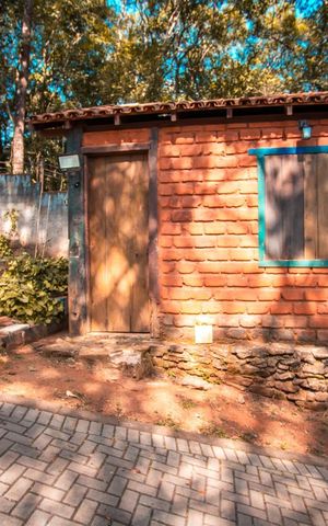Casa à venda com 500m², 5 quartos e 6 vagas Casa à venda com 500m², 5 quartos e 6 vagasÁrea Externa