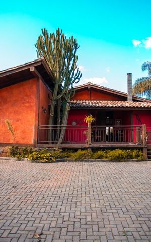 Casa à venda com 500m², 5 quartos e 6 vagas Casa à venda com 500m², 5 quartos e 6 vagasÁrea Externa
