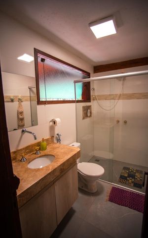 Casa à venda com 500m², 5 quartos e 6 vagas Casa à venda com 500m², 5 quartos e 6 vagasBanheiro 1