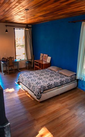Casa à venda com 500m², 5 quartos e 6 vagas Casa à venda com 500m², 5 quartos e 6 vagasEdícula