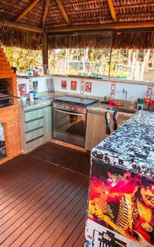 Casa à venda com 500m², 5 quartos e 6 vagas Casa à venda com 500m², 5 quartos e 6 vagasEspaço Gourmet