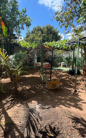 Casa à venda com 209m², 3 quartos e 2 vagas Casa à venda com 209m², 3 quartos e 2 vagasQuintal