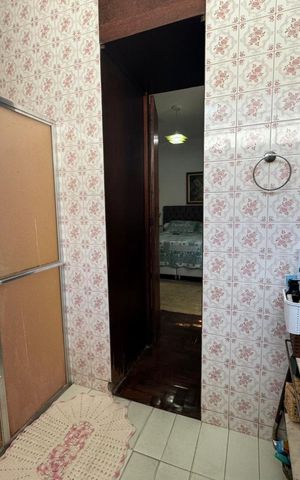 Casa à venda com 209m², 3 quartos e 2 vagas Casa à venda com 209m², 3 quartos e 2 vagasBanheiro da Suíte
