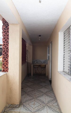 Casa à venda com 180m², 3 quartos e 2 vagas Casa à venda com 180m², 3 quartos e 2 vagasÁrea de Serviço