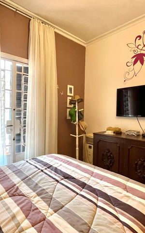Casa à venda com 358m², 5 quartos e 4 vagas Casa à venda com 358m², 5 quartos e 4 vagasQuarto 1