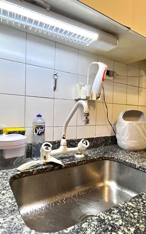 Casa à venda com 358m², 5 quartos e 4 vagas Casa à venda com 358m², 5 quartos e 4 vagasCozinha -Casa 2