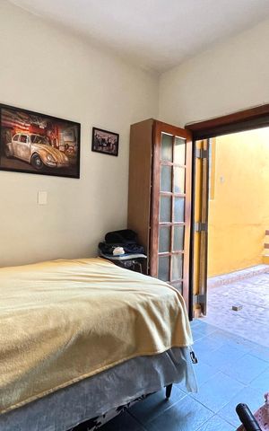 Casa à venda com 358m², 5 quartos e 4 vagas Casa à venda com 358m², 5 quartos e 4 vagasQuarto 1-Casa 2