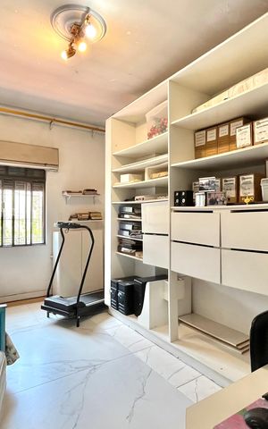 Casa à venda com 358m², 5 quartos e 4 vagas Casa à venda com 358m², 5 quartos e 4 vagasQuarto 2
